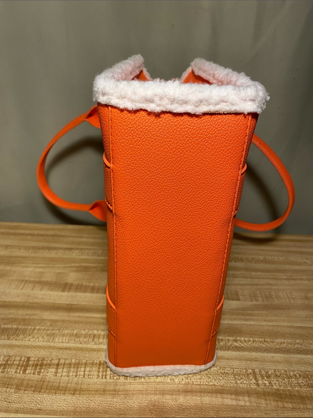 Marc Jacobs The Tote Bag “Teddy Trim Orange - Picture 7 of 15